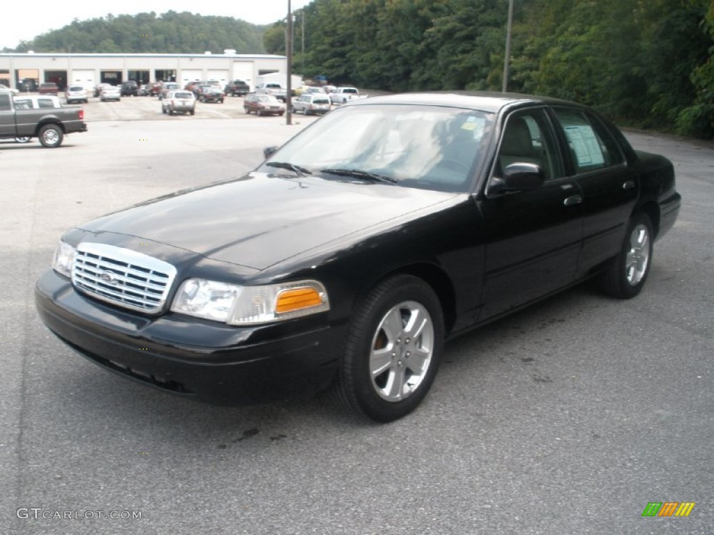 2011 Crown Victoria LX - Black / Light Camel photo #11