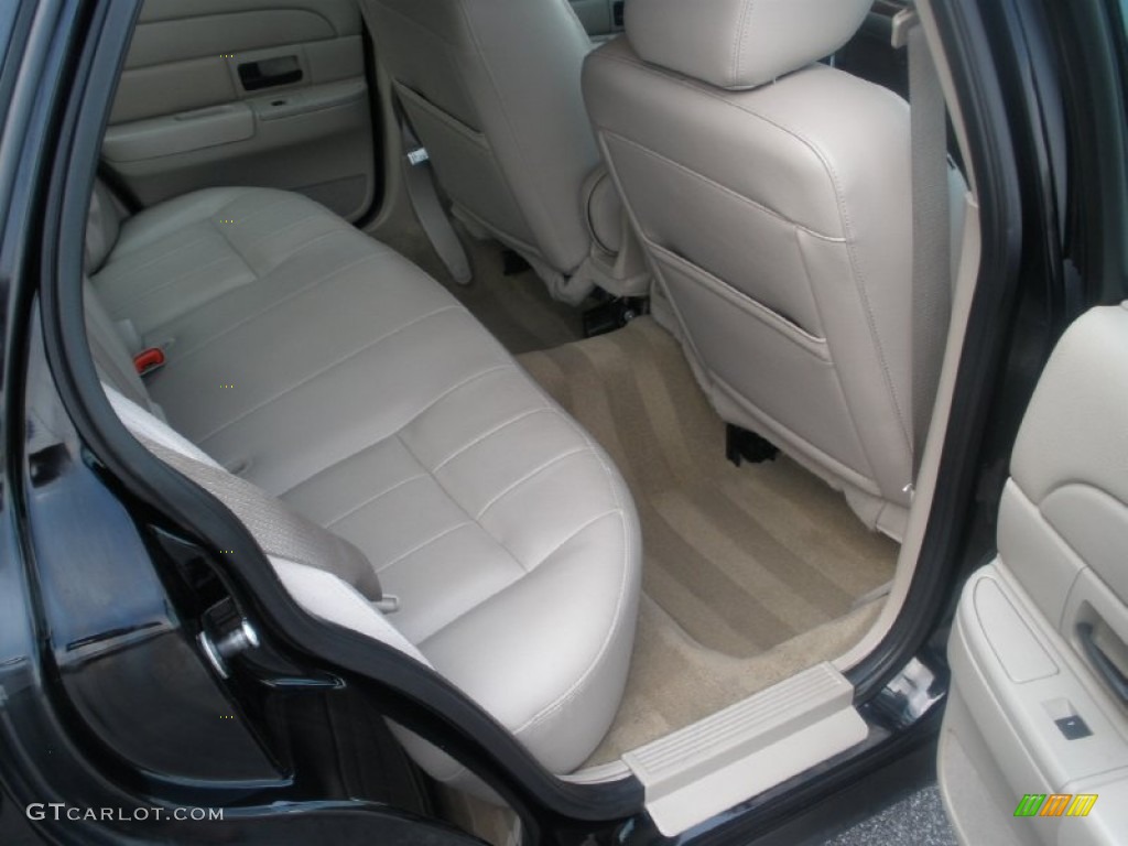 2011 Crown Victoria LX - Black / Light Camel photo #21