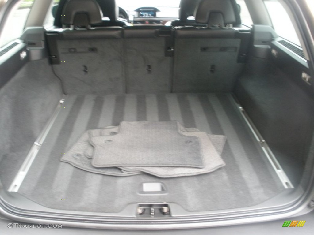 2012 Volvo XC70 3.2 Trunk Photos