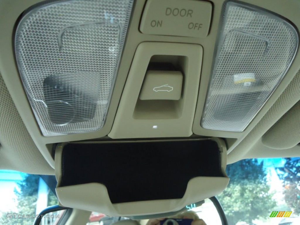 2012 Kia Optima EX Controls Photo #68871591