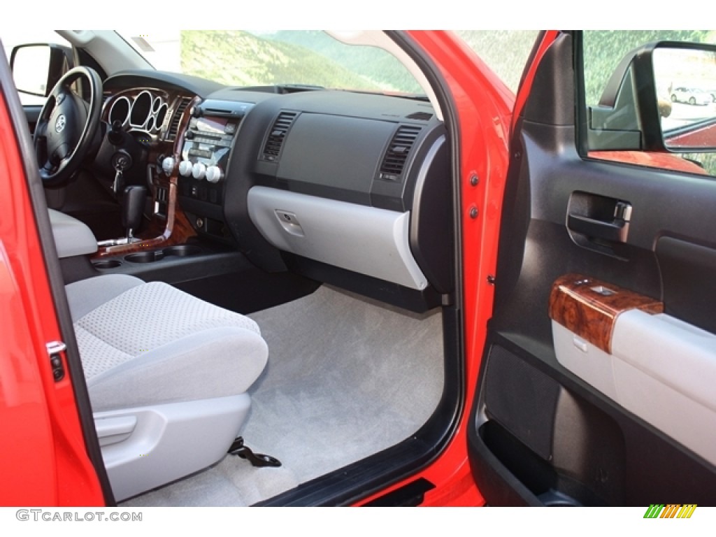 2010 Tundra Double Cab 4x4 - Radiant Red / Graphite Gray photo #12