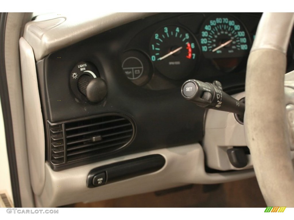 2003 Regal LS - White / Medium Gray photo #6