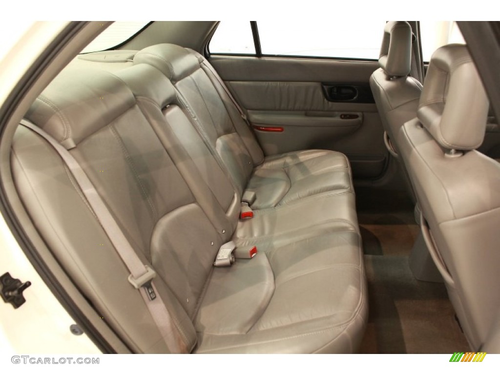 2003 Regal LS - White / Medium Gray photo #16
