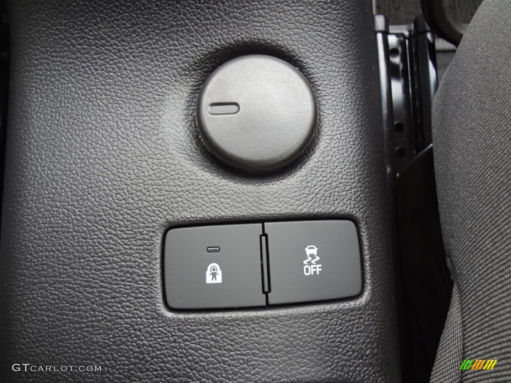 2012 Chevrolet Sonic LS Sedan Controls Photo #68873850