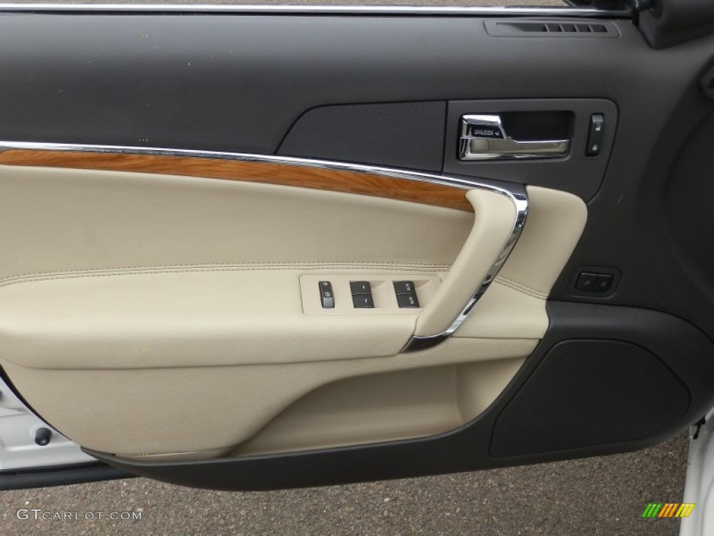 2010 Lincoln MKZ AWD Light Camel Door Panel Photo #68875542