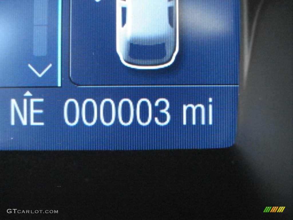2012 Focus SE 5-Door - Blue Candy Metallic / Charcoal Black photo #17