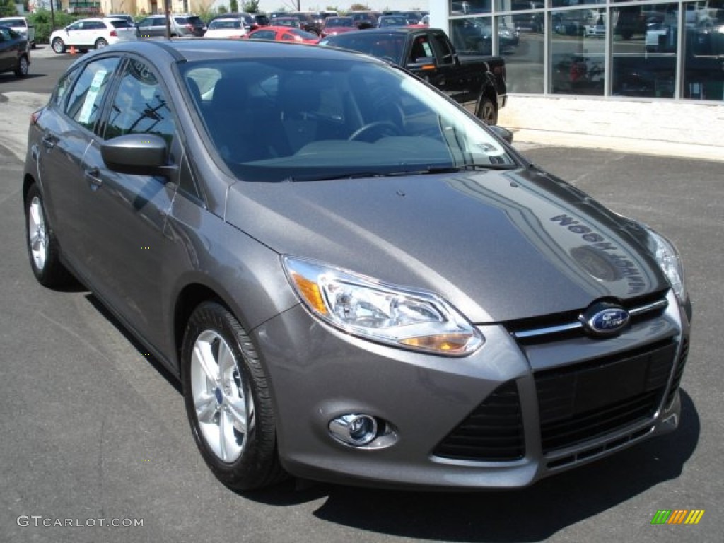 2012 Focus SE Sport 5-Door - Sterling Grey Metallic / Two-Tone Sport photo #2