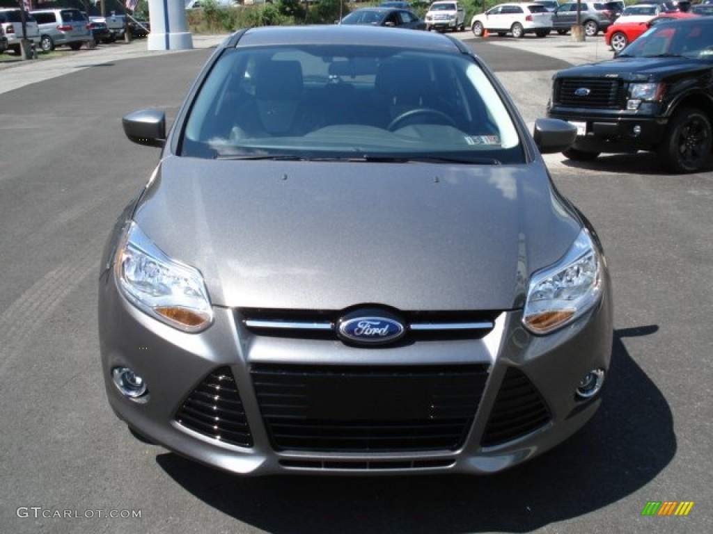 2012 Focus SE Sport 5-Door - Sterling Grey Metallic / Two-Tone Sport photo #3