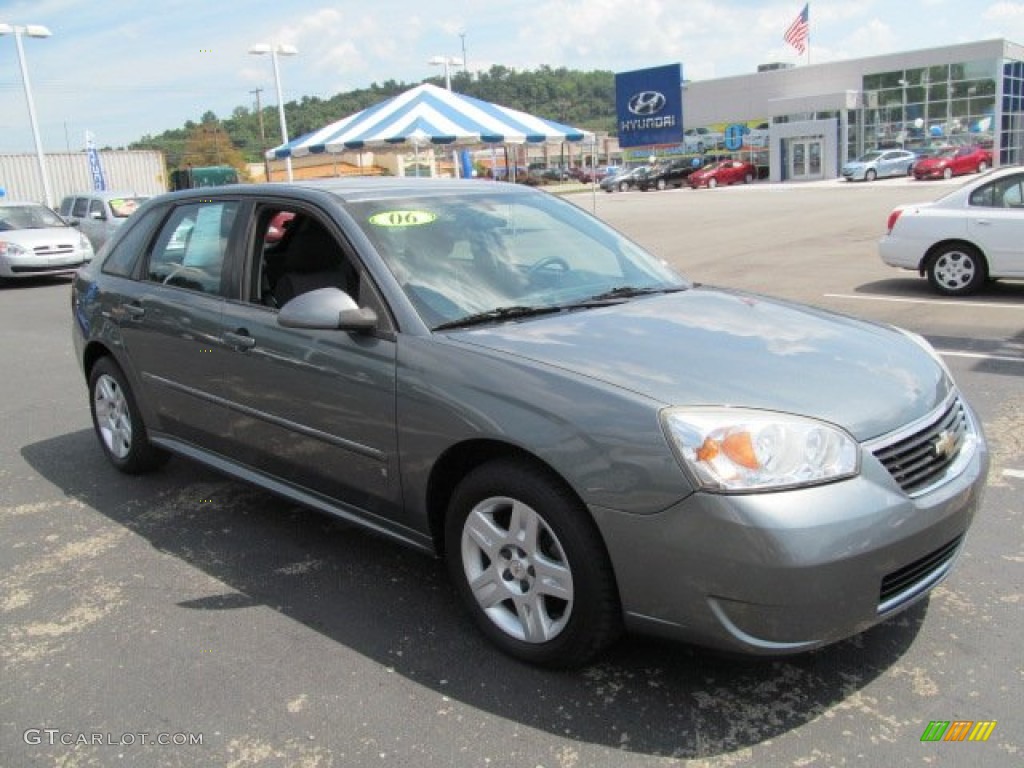 2006 Malibu Maxx LT Wagon - Medium Gray Metallic / Titanium Gray photo #1