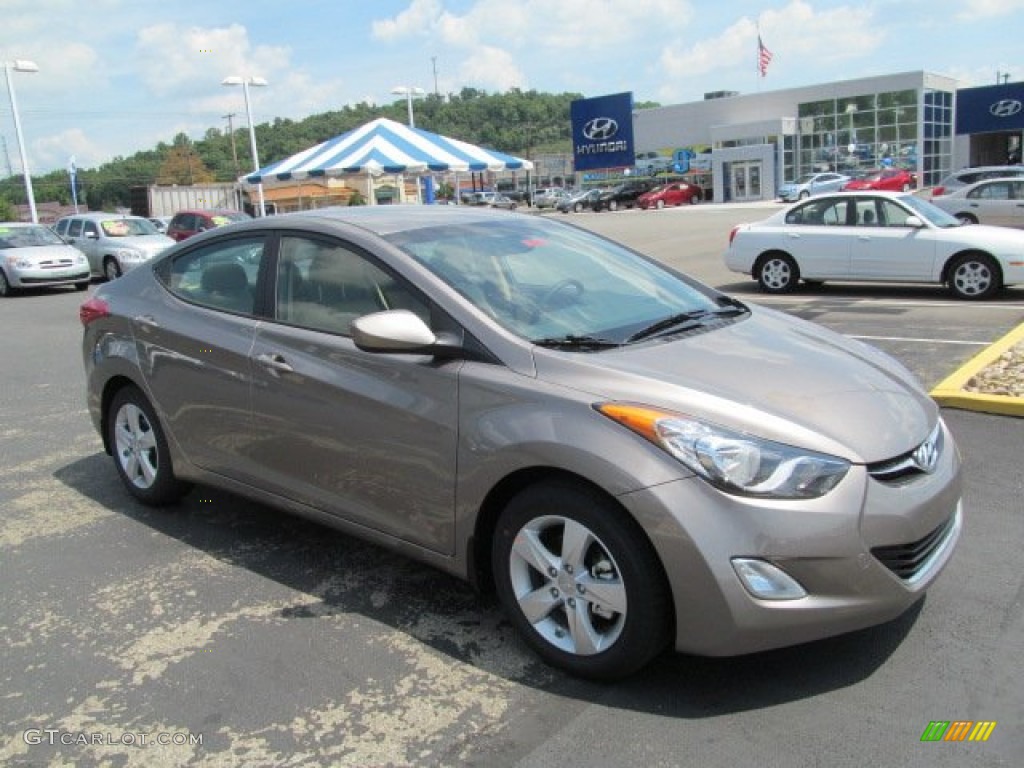 Desert Bronze Hyundai Elantra