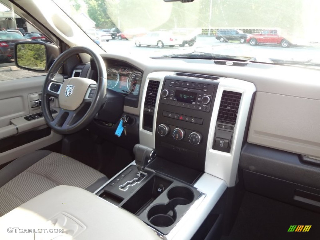 2009 Ram 1500 SLT Quad Cab - Detonator Yellow / Dark Slate/Medium Graystone photo #11