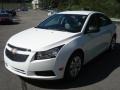 Summit White - Cruze LS Photo No. 4