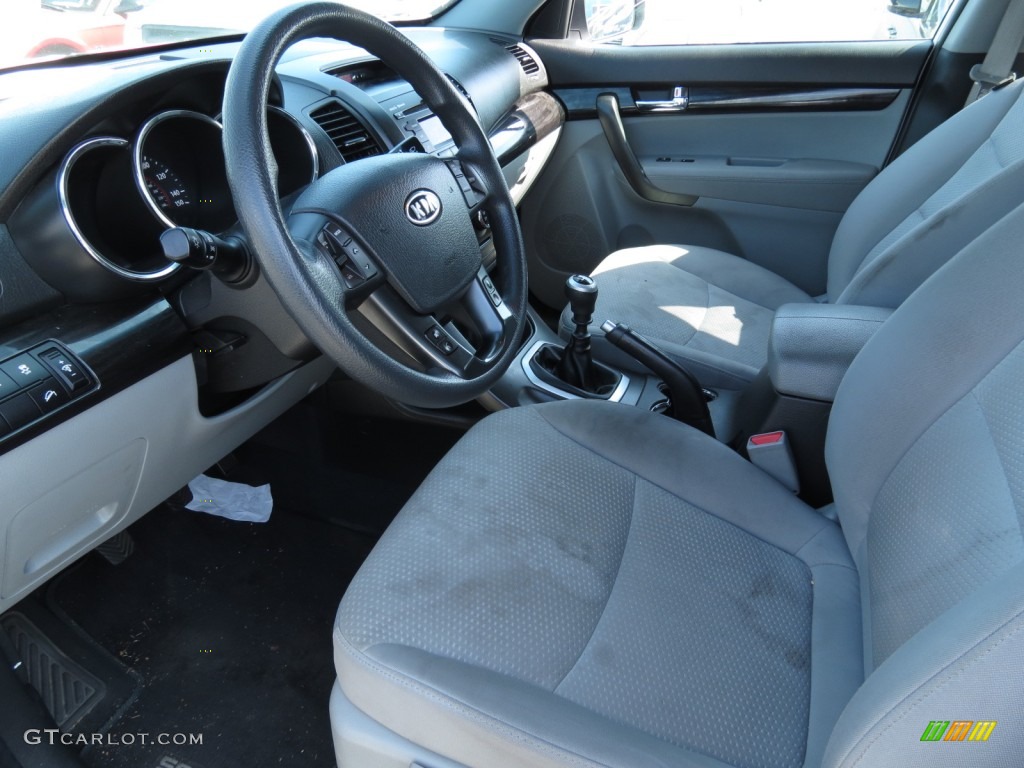 Gray Interior 2011 Kia Sorento LX Photo #68882469