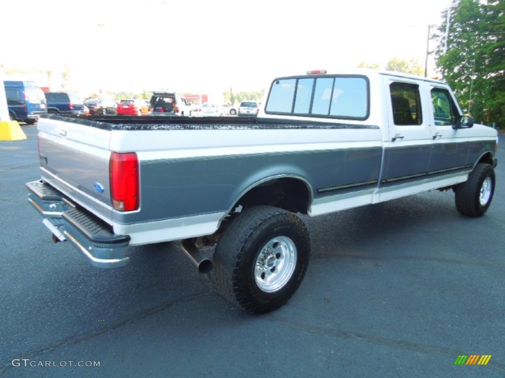 1997 F350 XLT Crew Cab 4x4 - Oxford White / Opal Grey photo #5