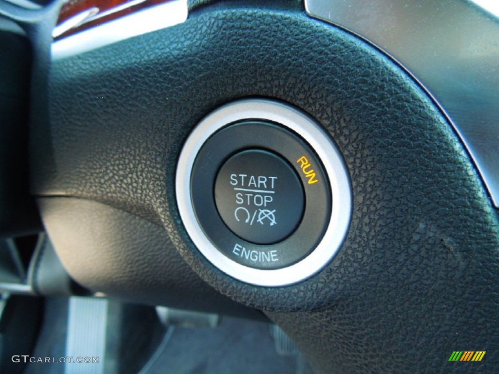 2012 Chrysler 300 Standard 300 Model Controls Photo #68885004