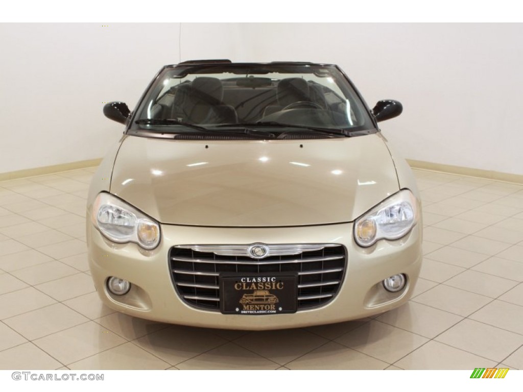 2006 Sebring Touring Convertible - Linen Gold Metallic Pearl / Dark Slate Gray photo #2