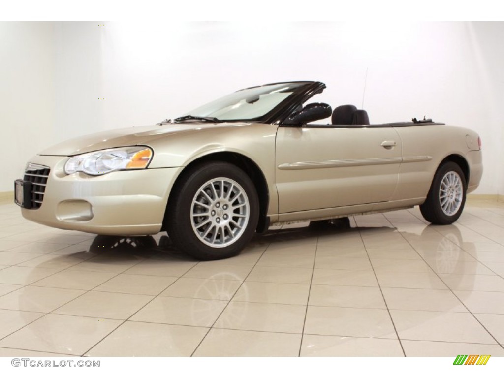 2006 Sebring Touring Convertible - Linen Gold Metallic Pearl / Dark Slate Gray photo #21