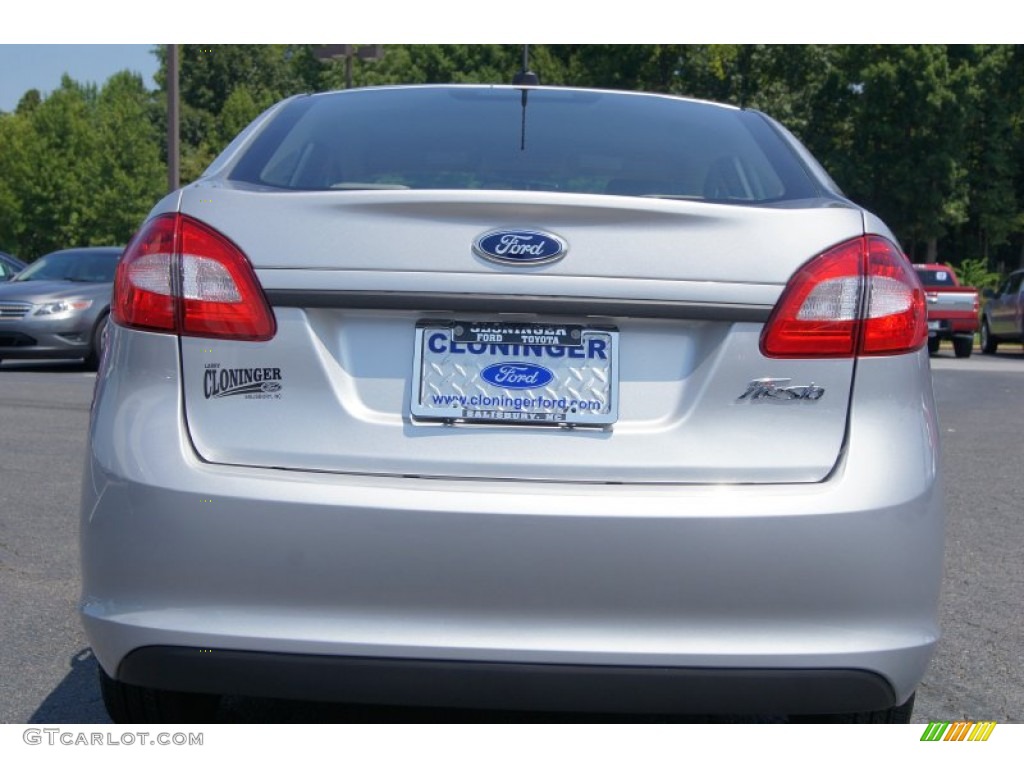 2013 Fiesta S Sedan - Ingot Silver / Charcoal Black/Light Stone photo #4