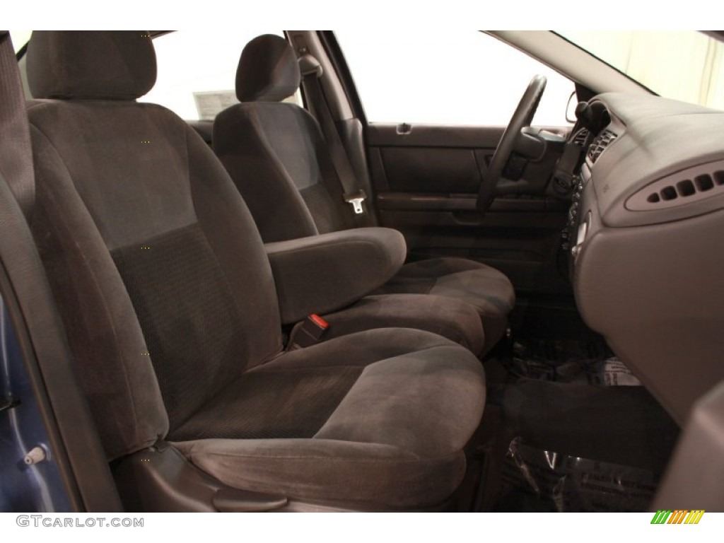 2004 Ford Taurus SES Sedan Front Seat Photo #68886255