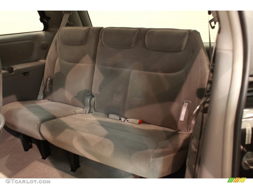 2004 Toyota Sienna LE Rear Seat Photo #68887003
