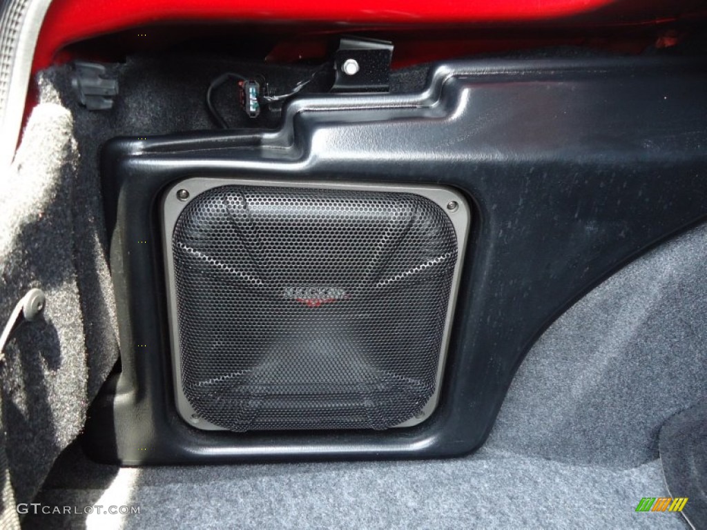 2010 Dodge Challenger SRT8 Audio System Photo #68890587