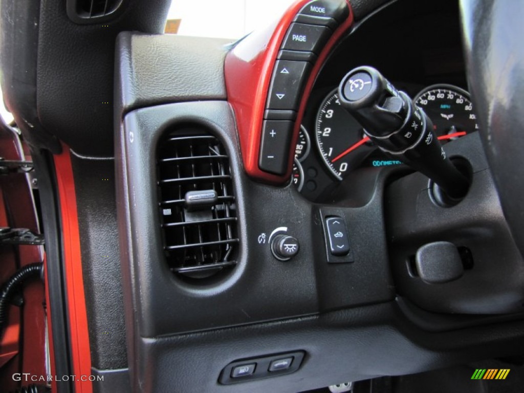 2006 Chevrolet Corvette Convertible Controls Photo #68891688