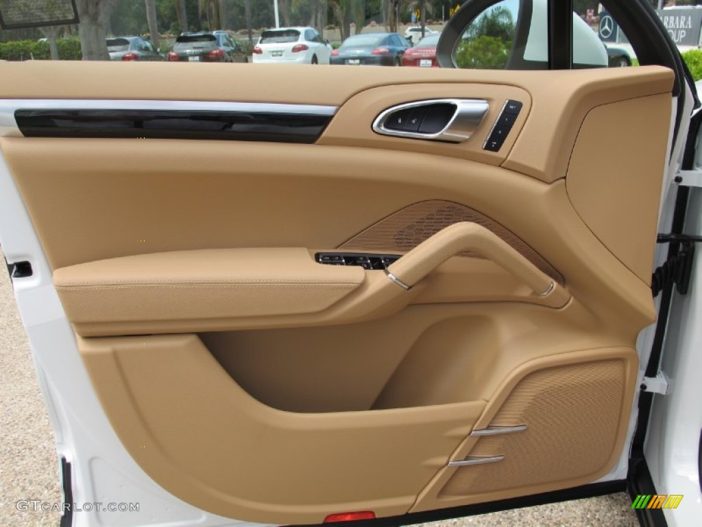 2013 Porsche Cayenne Standard Cayenne Model Luxor Beige Door Panel Photo #68892435