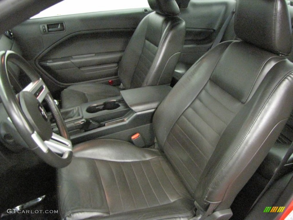 2005 Ford Mustang GT Premium Coupe Front Seat Photo #68892636