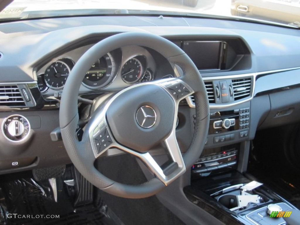2013 Mercedes-Benz E 550 4Matic Sedan Natural Beige/Black Dashboard Photo #68893086