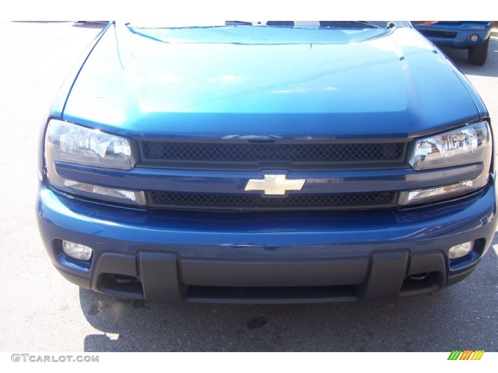 2005 TrailBlazer EXT LT 4x4 - Superior Blue Metallic / Light Gray photo #8