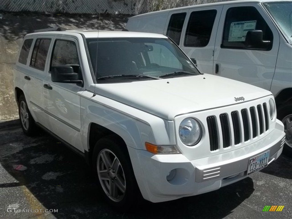 2008 Patriot Limited 4x4 - Stone White Clearcoat / Dark Slate Gray photo #1