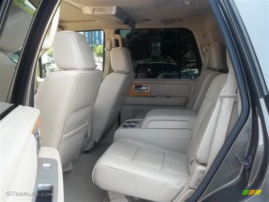2008 Navigator Luxury - Stone Green Metallic / Stone photo #10