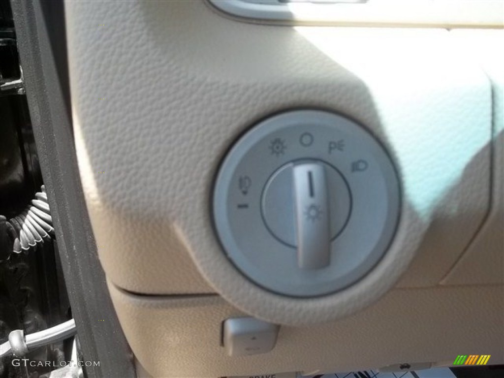2008 Navigator Luxury - Stone Green Metallic / Stone photo #20