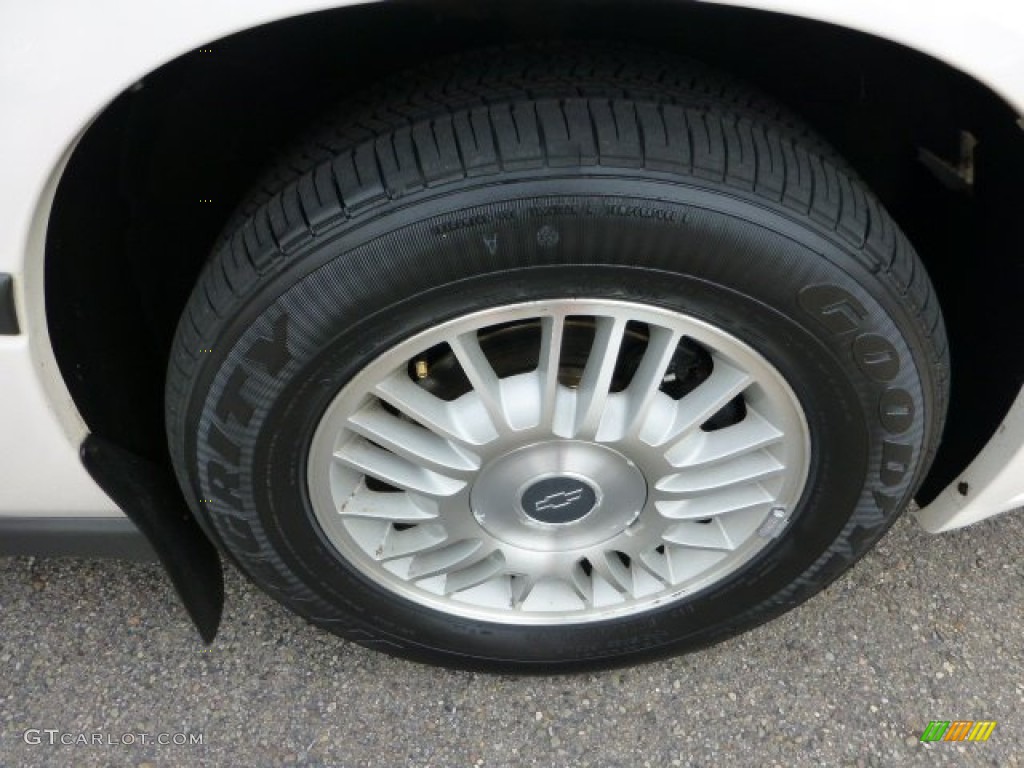 2002 Chevrolet Impala LS Wheel Photo #68897271