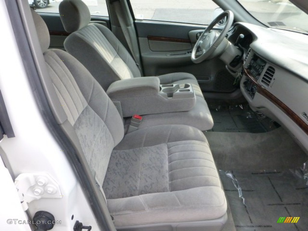 Medium Gray Interior 2002 Chevrolet Impala LS Photo #68897280