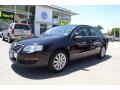 Deep Black - Passat Turbo Sedan Photo No. 1