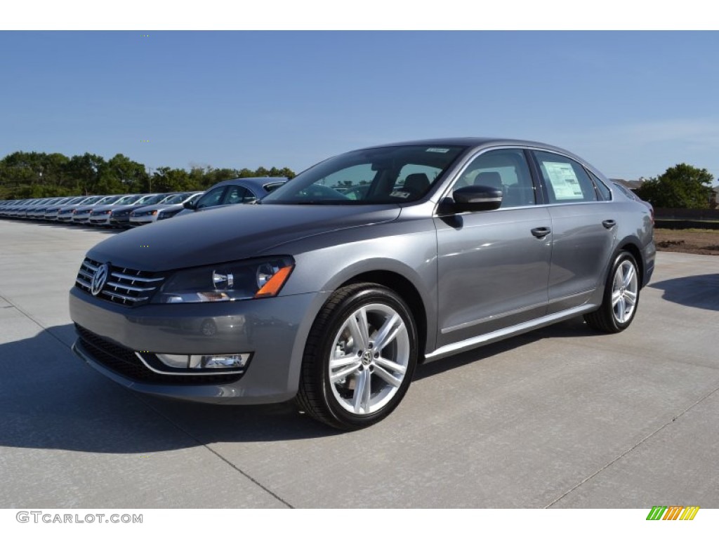 2013 Passat V6 SEL - Platinum Gray Metallic / Moonrock Gray photo #1