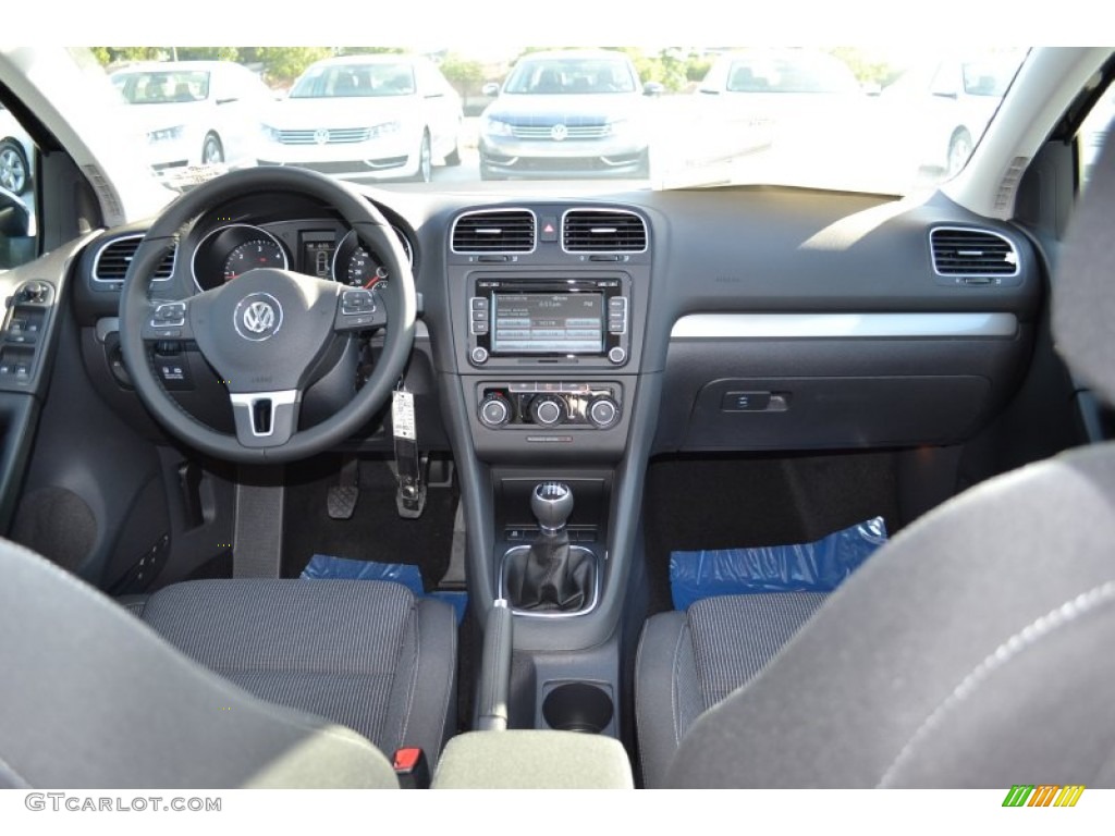 2013 Volkswagen Golf 4 Door TDI Dashboard Photos