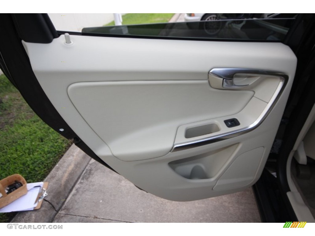 2013 Volvo XC60 T6 AWD Door Panel Photos