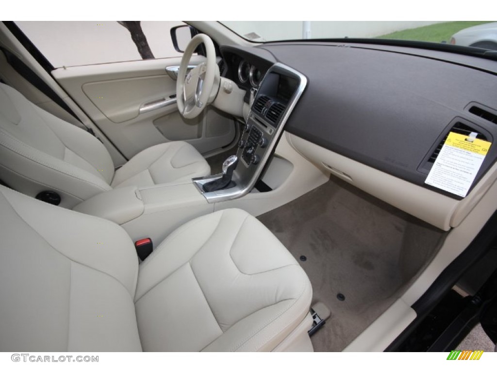 2013 Volvo XC60 T6 AWD Dashboard Photos