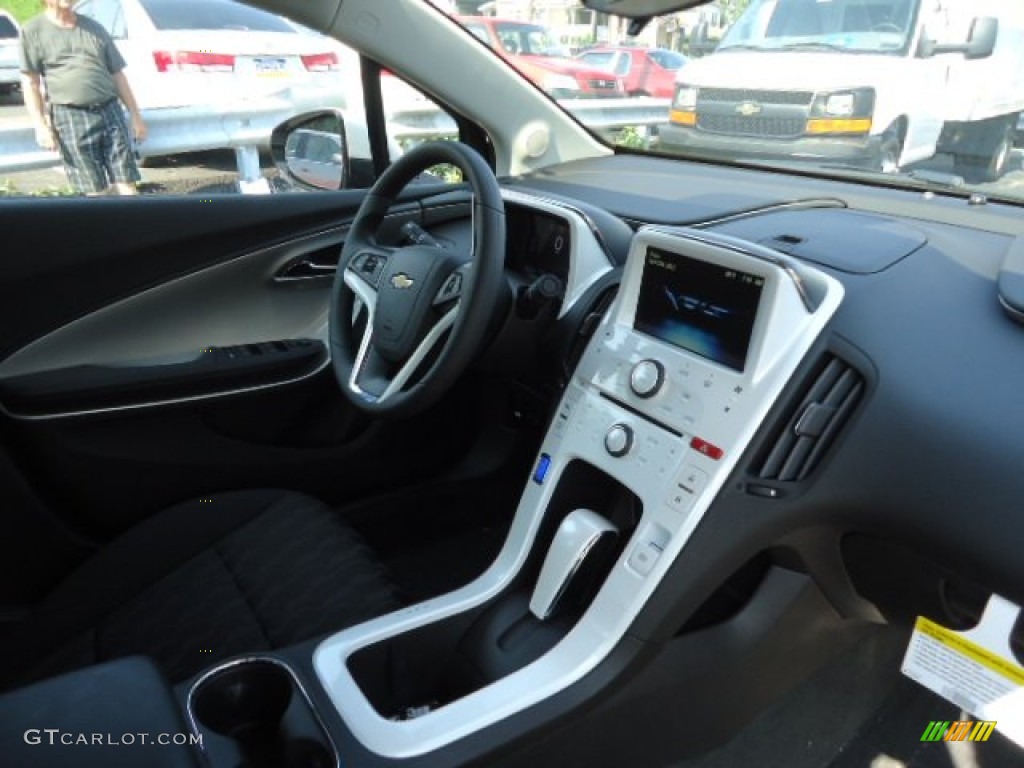 2013 Chevrolet Volt Standard Volt Model Jet Black/Ceramic White Accents Dashboard Photo #68900736