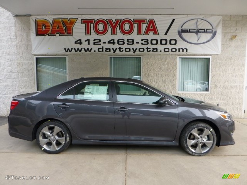 2012 Camry SE V6 - Magnetic Gray Metallic / Black photo #1