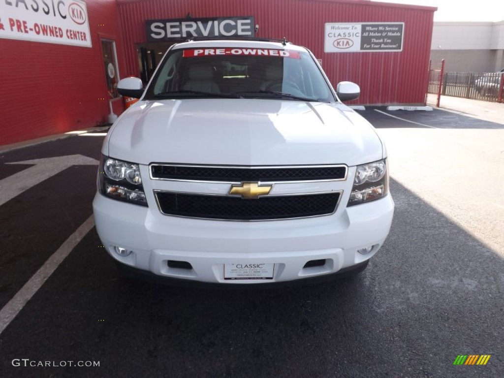 2011 Suburban LT - Summit White / Light Titanium/Dark Titanium photo #8