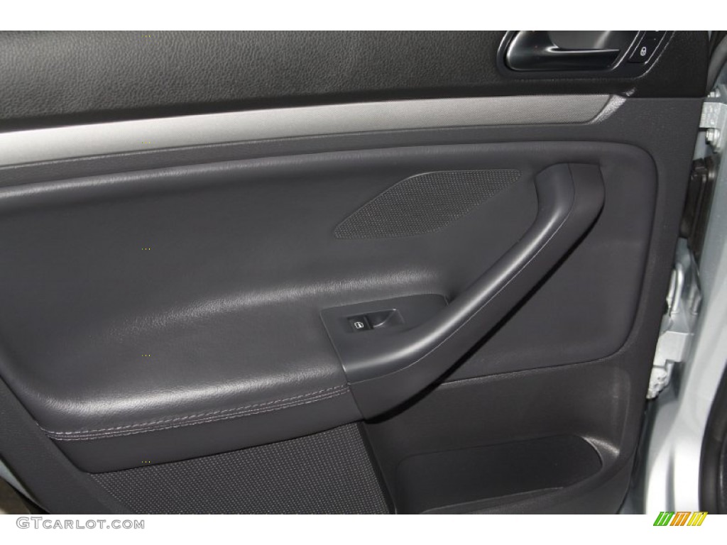 2009 Jetta SE Sedan - Reflex Silver Metallic / Art Grey photo #25