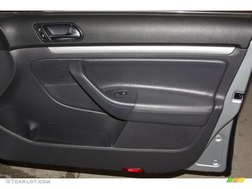 2009 Jetta SE Sedan - Reflex Silver Metallic / Art Grey photo #33
