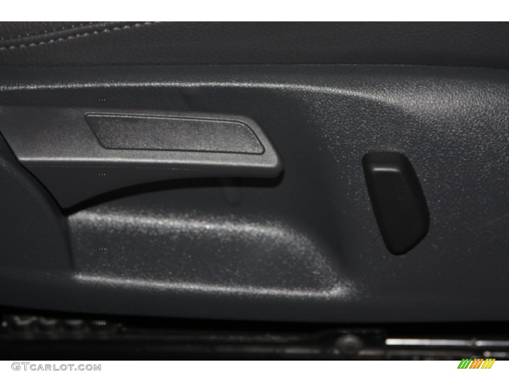 2009 Jetta SE Sedan - Reflex Silver Metallic / Art Grey photo #36