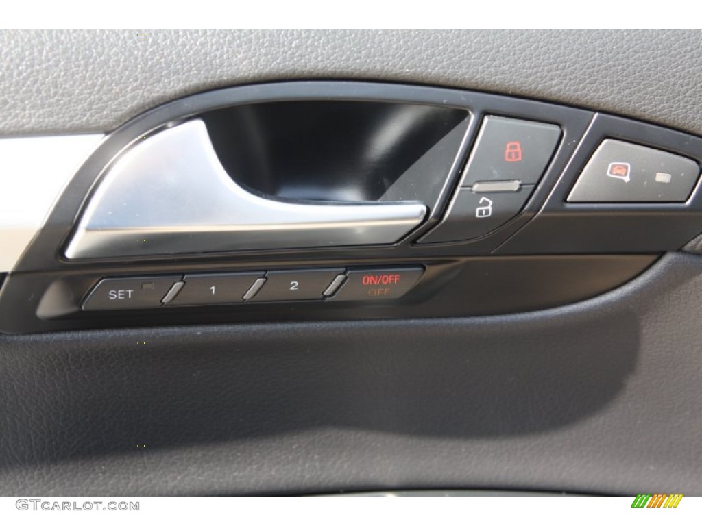 2010 Audi Q7 3.6 Premium quattro Controls Photo #68908732