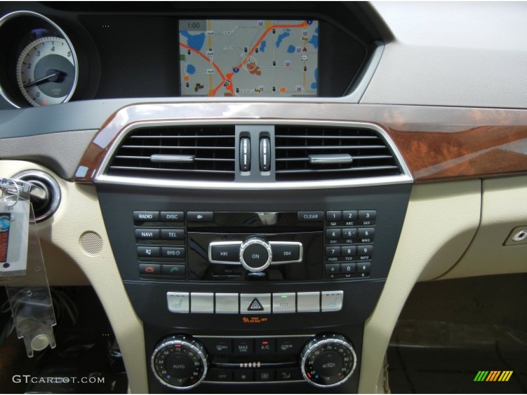 2013 Mercedes-Benz C 350 Coupe Controls Photo #68909673