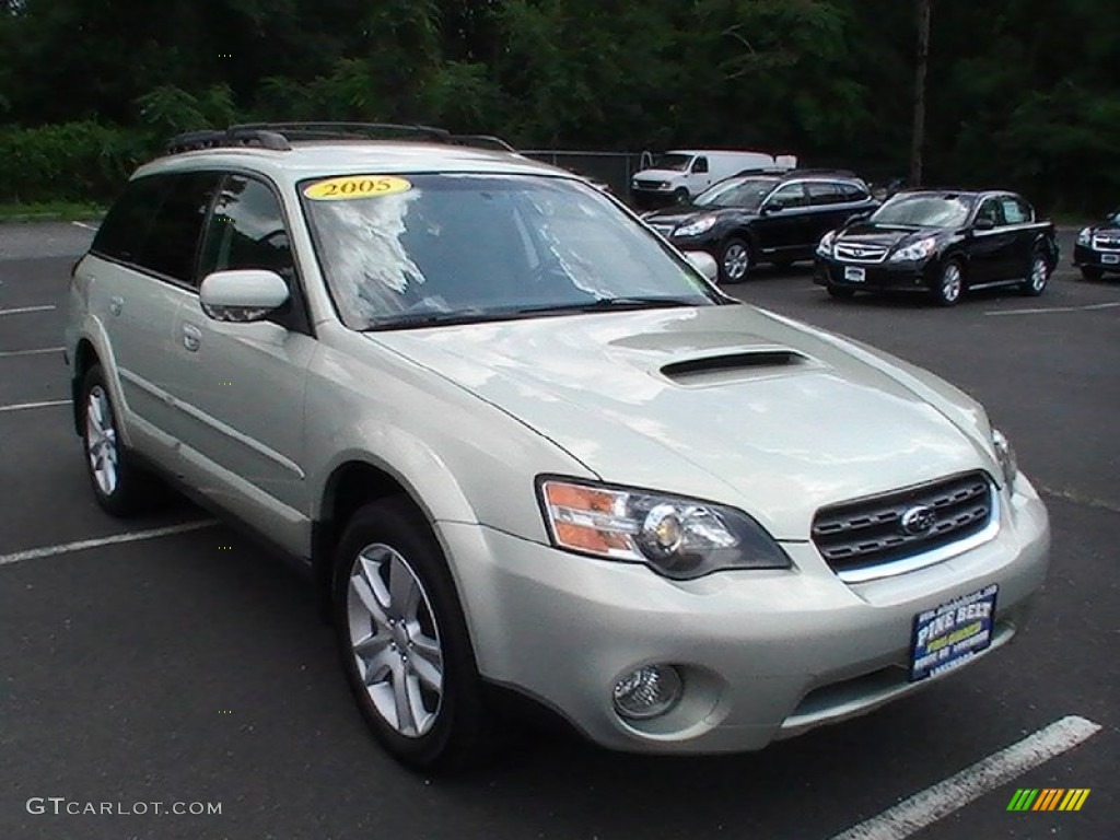 2005 Outback 2.5XT Wagon - Willow Green Opal / Off Black photo #3
