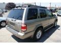 Luminous Gold Metallic - Pathfinder SE 4x4 Photo No. 5